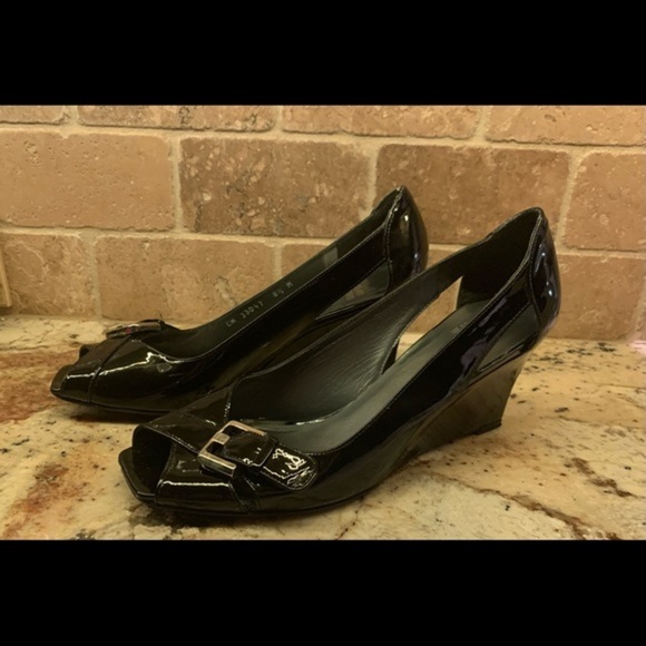 Stuart Weitzman Black Patent Peep Toe Wedges-8.5M - Picture 6 of 12